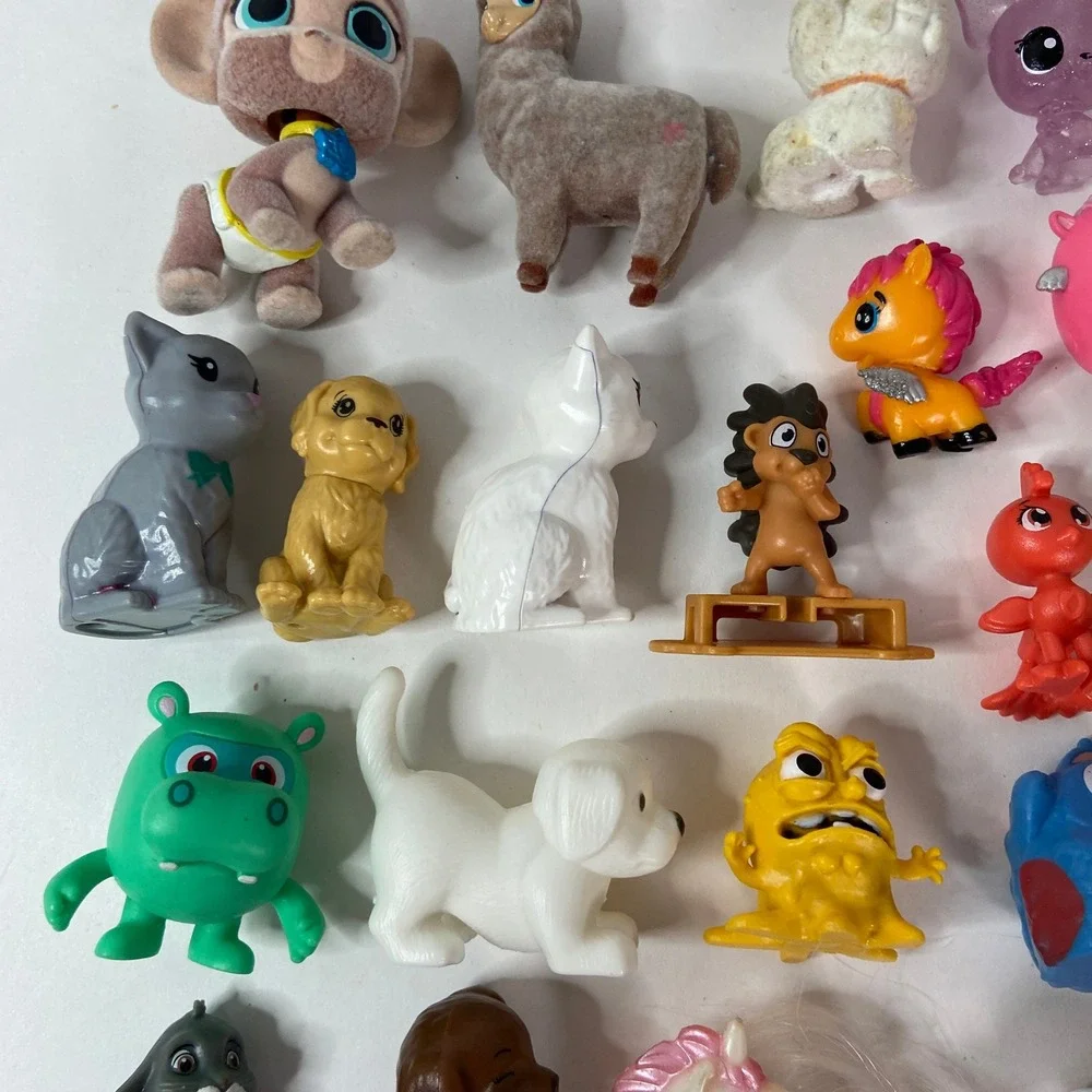 25 Piece Mixed Toy Figure Lot Animals Cinnamoroll Squishmallows Unicorn Monkey